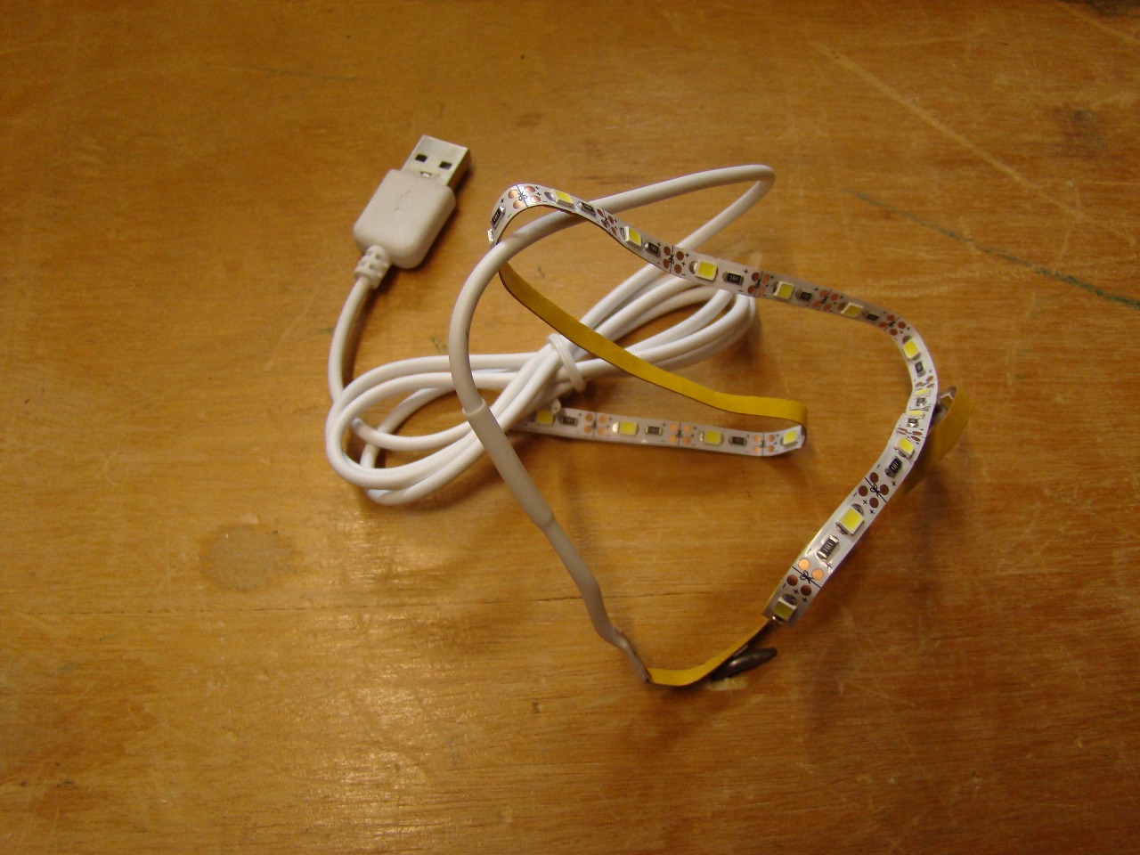 Bande de LED sur USB de 0,5 a 3 mètres - Code VPA 028 