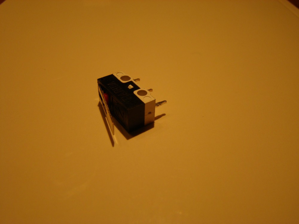 Micro détecteur de proximité - Code AUT 009 
