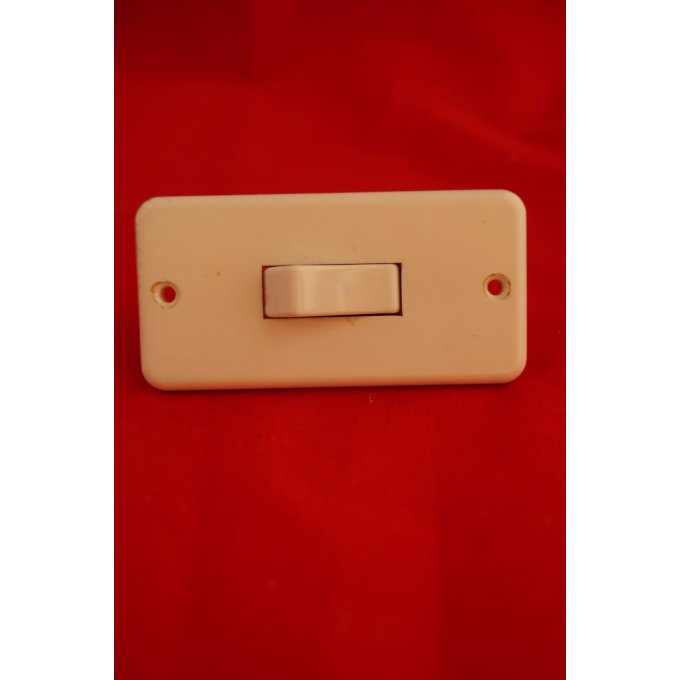 Appareillage Saturne de Legrand - Code MRT 129