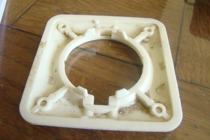 Plaque de fermeture et enjoliveur TAROI - Code DTUP 12