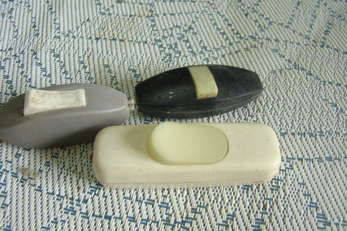Ensemble de 4 interrupteurs de fils - Code PR 004